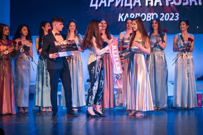Лиа Каменова